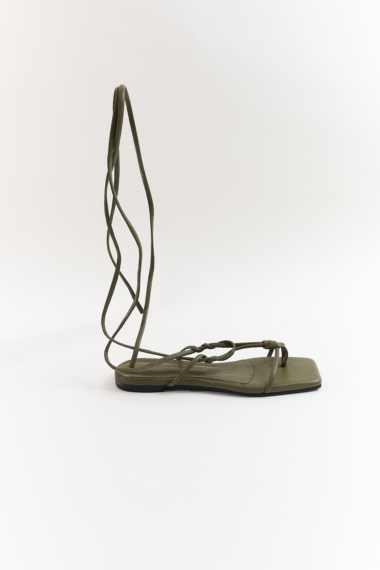 Liana Plana, verde oliva