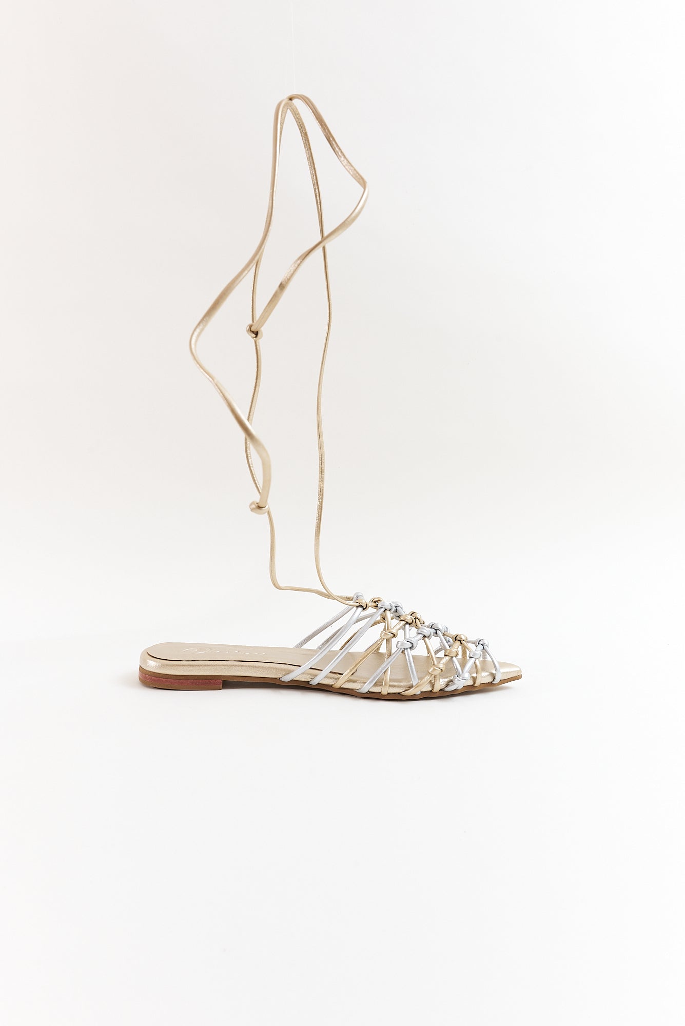 Raíces, dorado x plateado