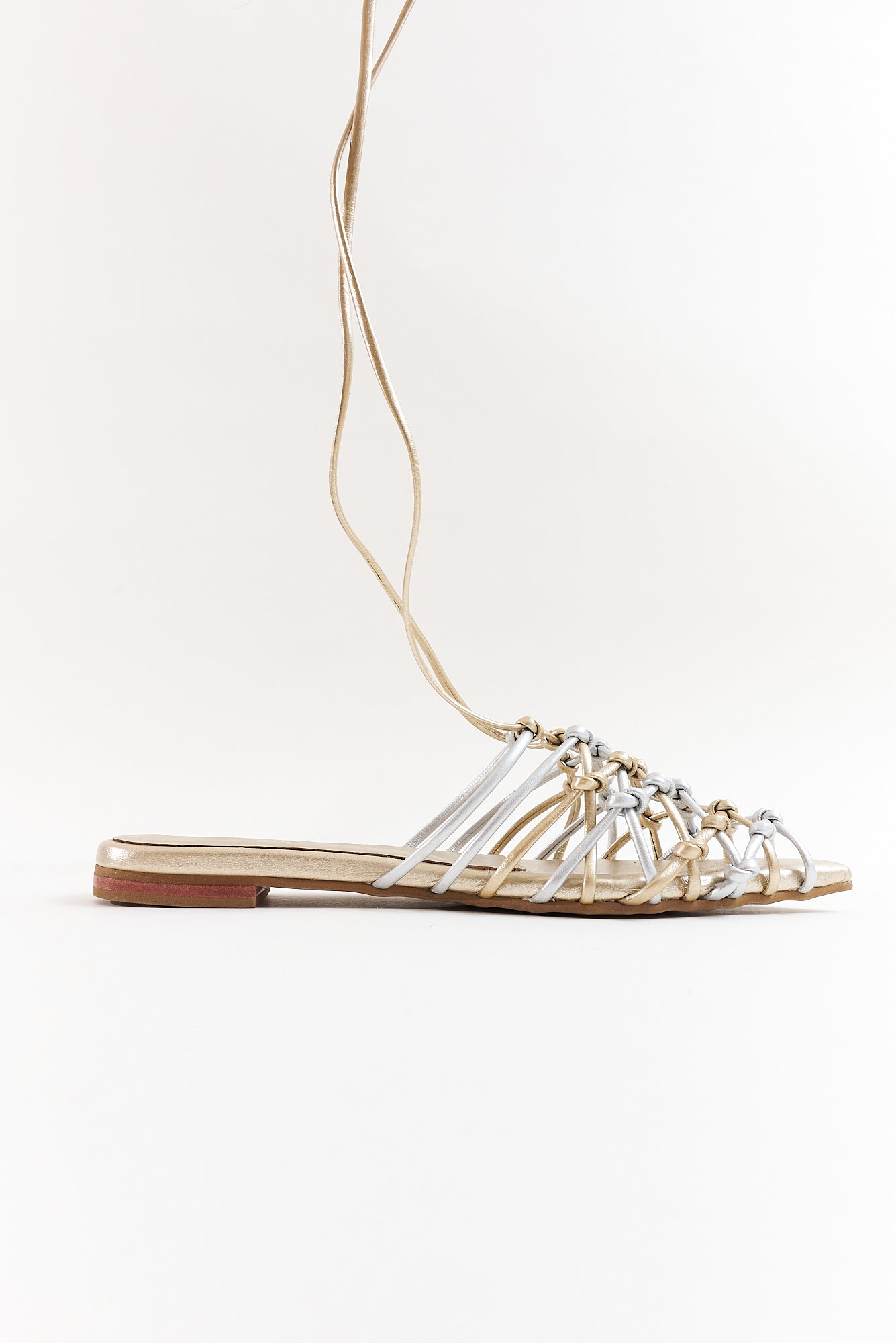 Raíces, dorado x plateado