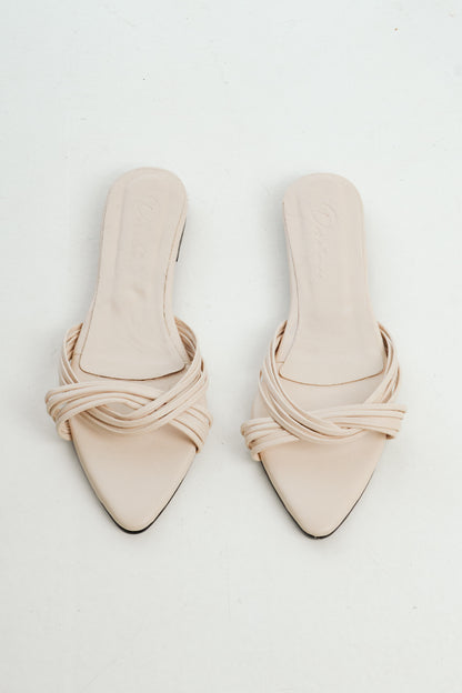 Pacífica, nude