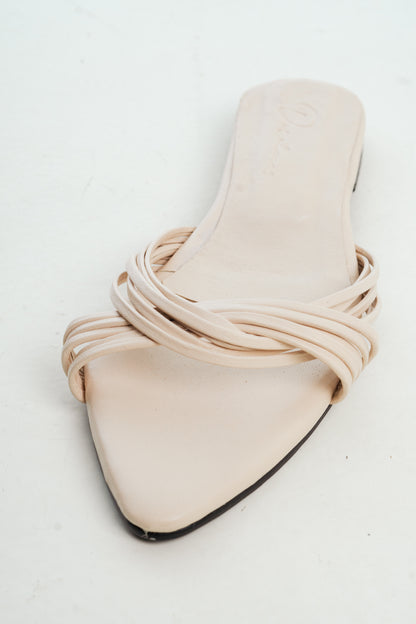 Pacífica, nude